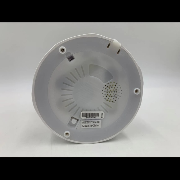 NWT Bath & Body Works Santa Pedestal Water Globe 3 Wick Candle Holder 8.5” - Picture 8 of 9